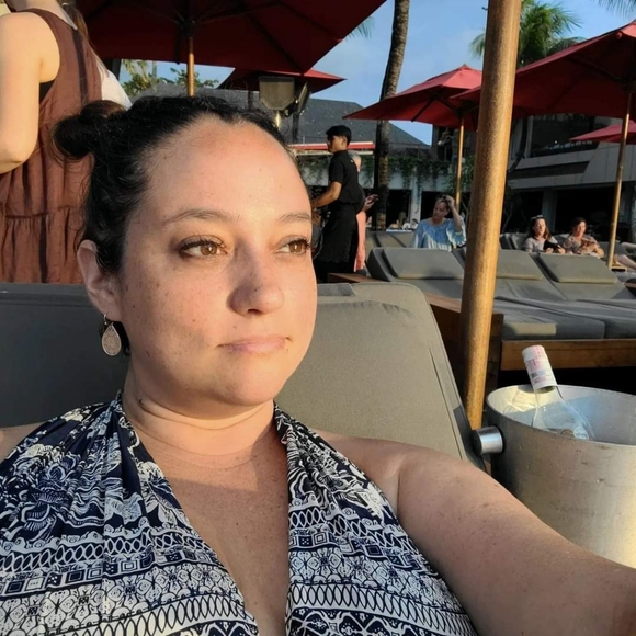 Meet your Posher, Michelle - Picture 2 of 6